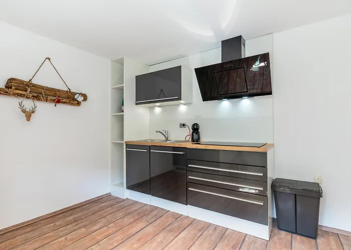 Schwarzwaldmaedel * Seelbach (Baden-Wurttemberg)